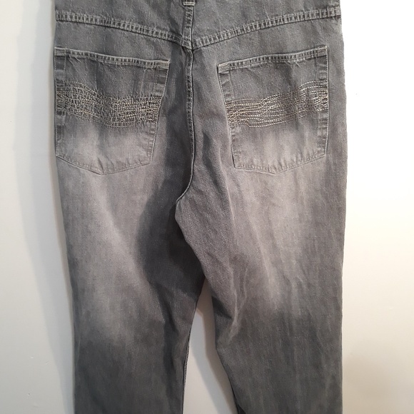 Function and Future Jeans - Picture 3 of 5